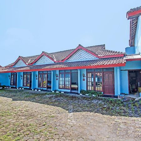 Hotel Capital O 91644 Loka Hause Salatiga Zewnętrze zdjęcie