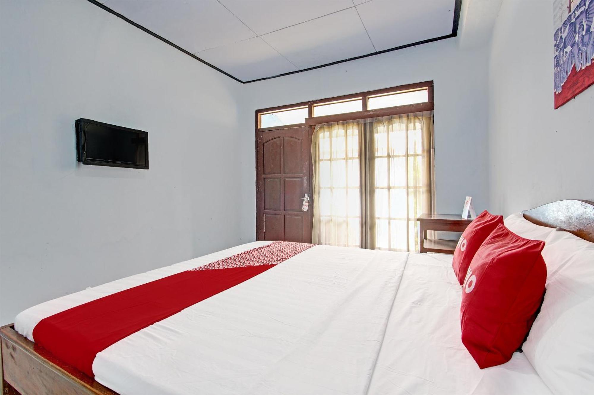 Hotel Capital O 91644 Loka Hause Salatiga Zewnętrze zdjęcie