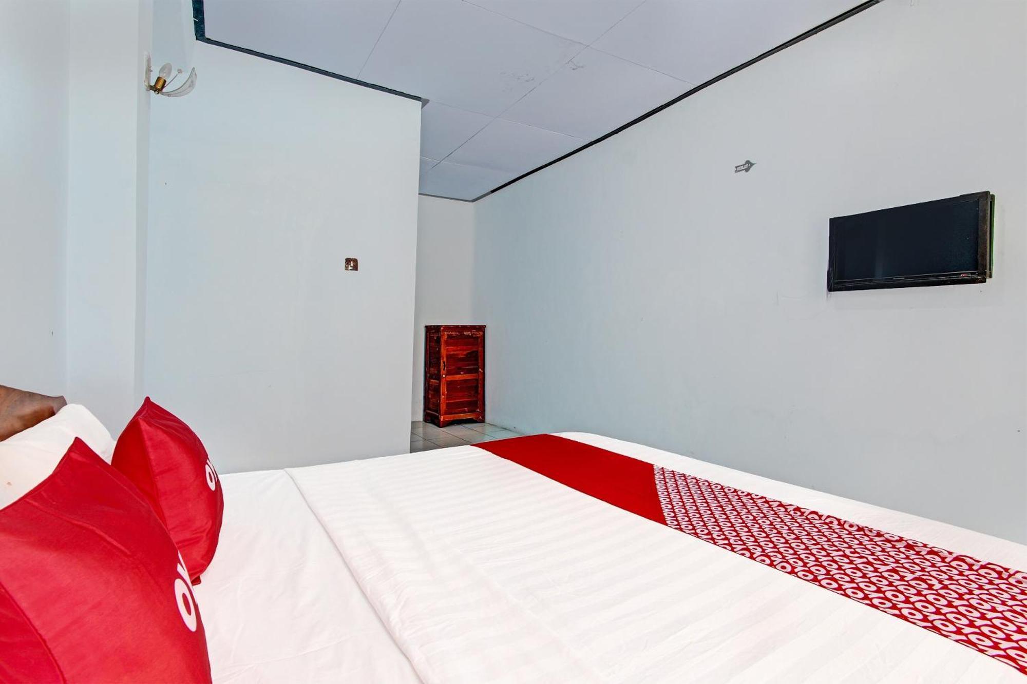 Hotel Capital O 91644 Loka Hause Salatiga Zewnętrze zdjęcie