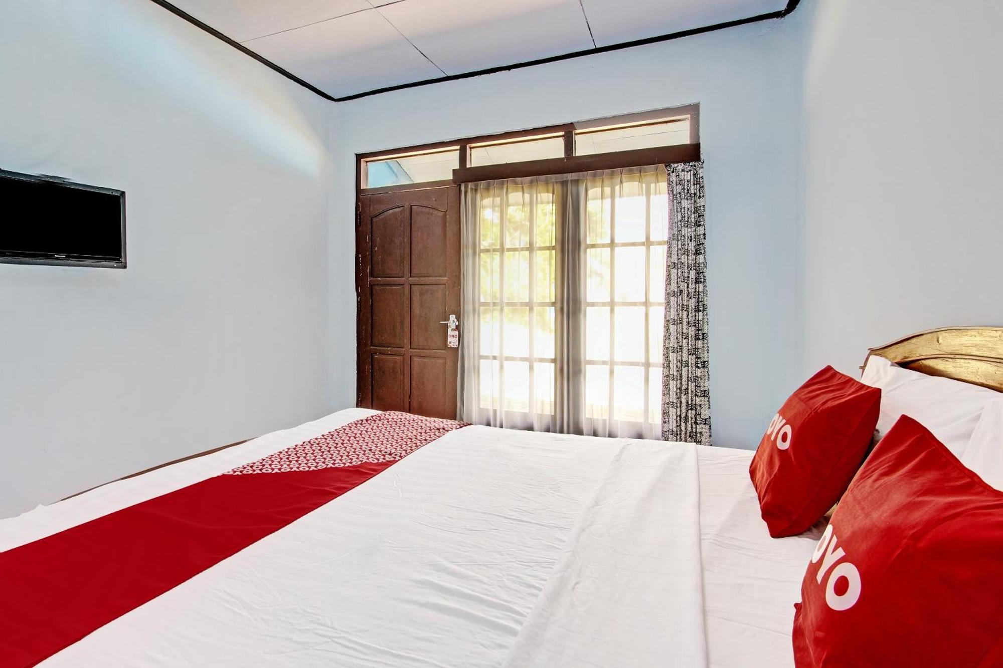 Hotel Capital O 91644 Loka Hause Salatiga Zewnętrze zdjęcie