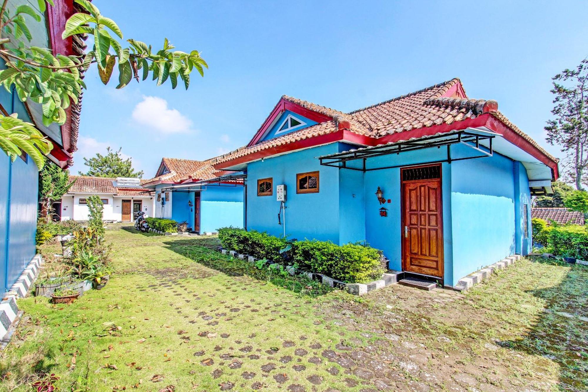 Hotel Capital O 91644 Loka Hause Salatiga Zewnętrze zdjęcie