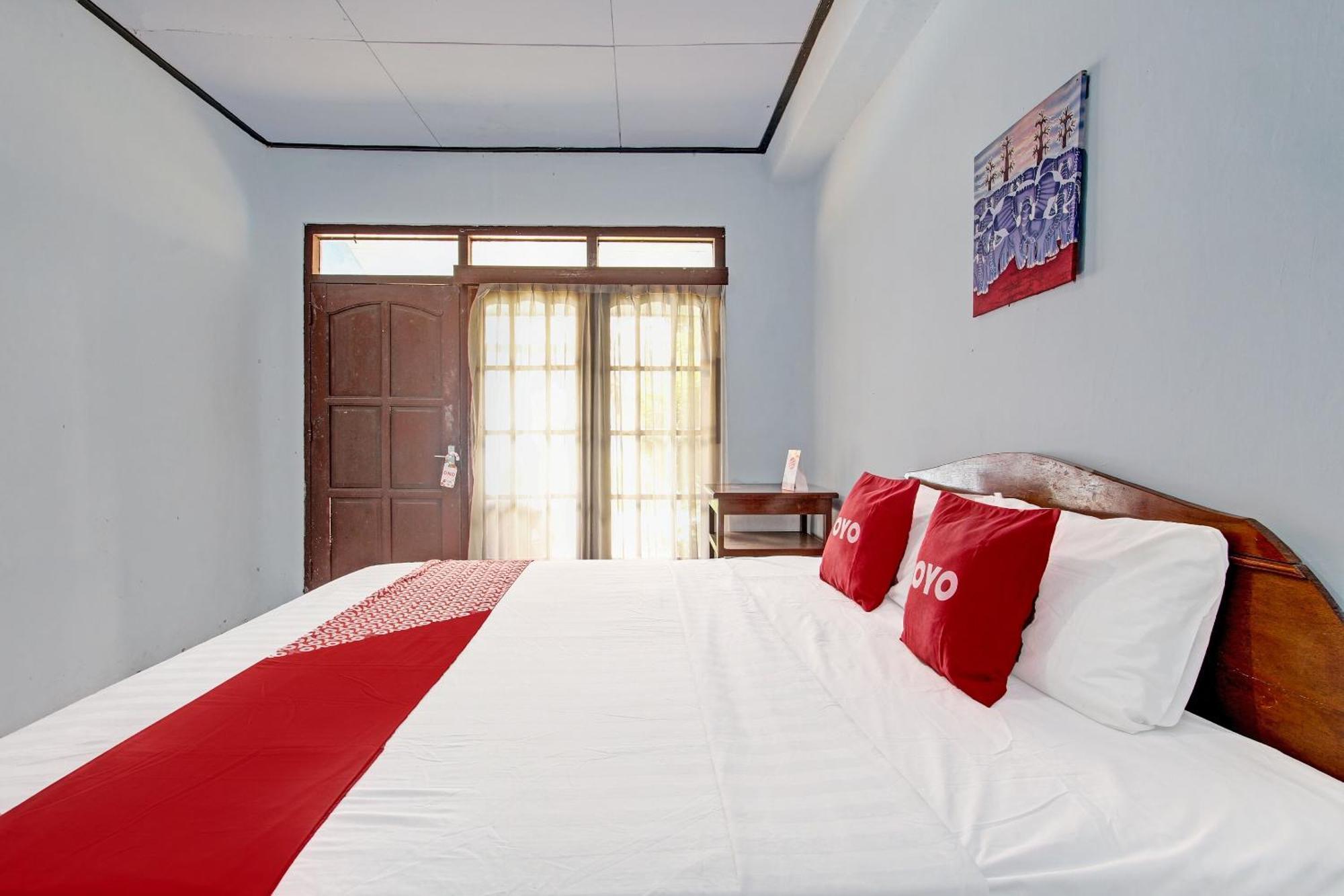Hotel Capital O 91644 Loka Hause Salatiga Zewnętrze zdjęcie