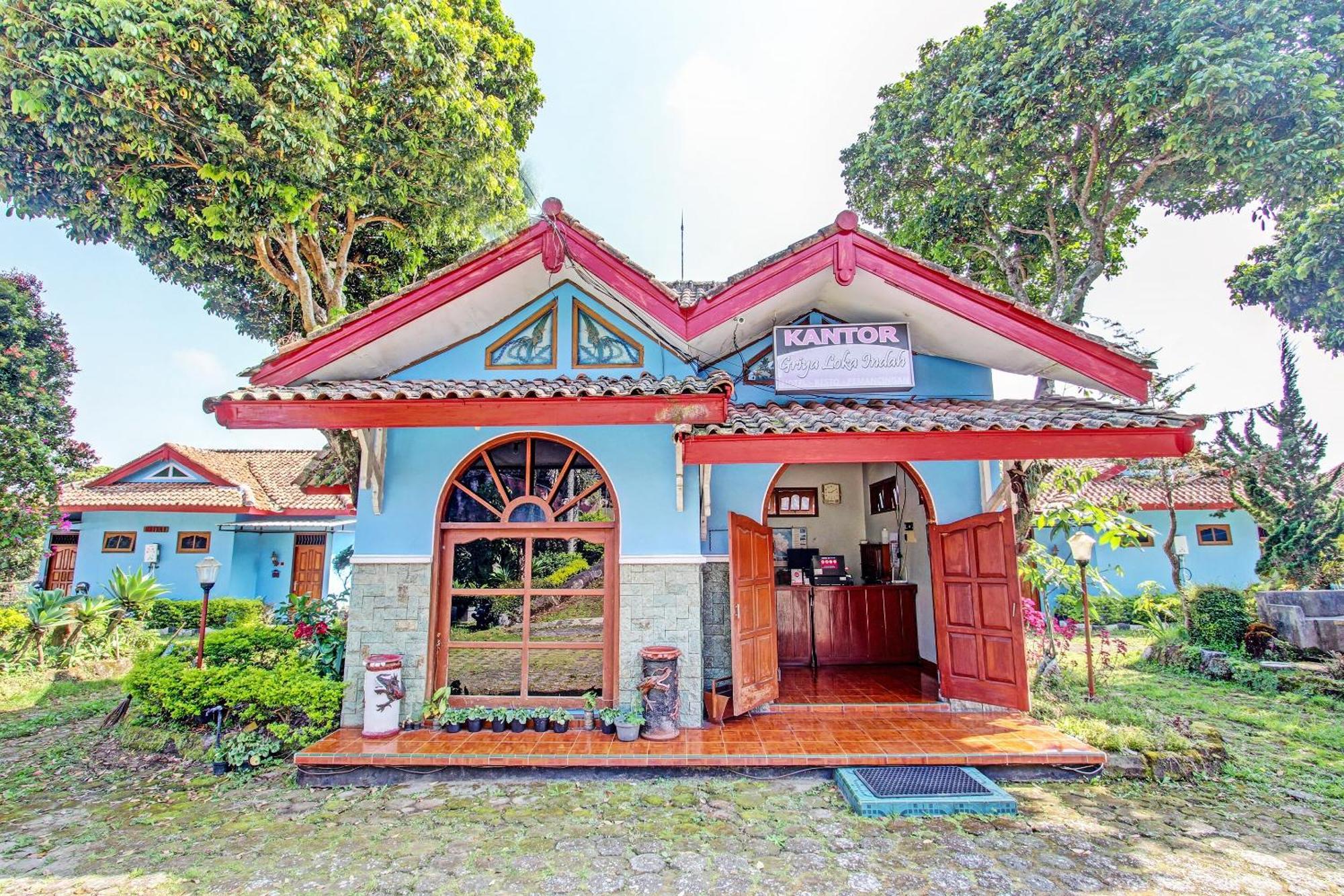 Hotel Capital O 91644 Loka Hause Salatiga Zewnętrze zdjęcie
